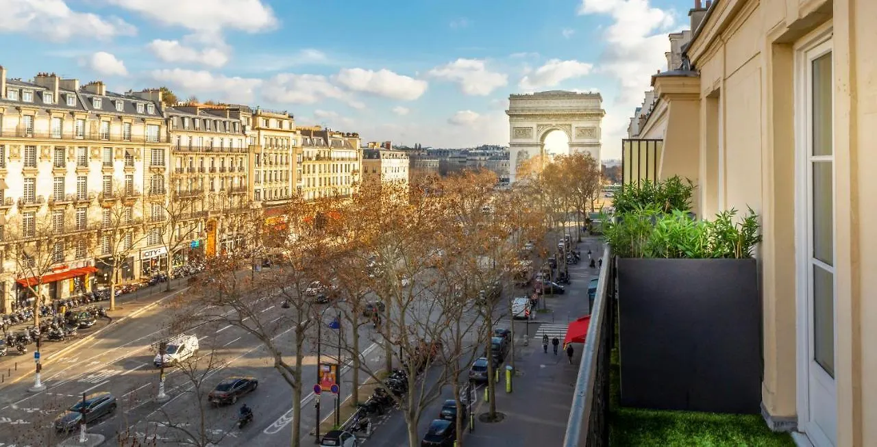 Hotel Montfleuri Parigi