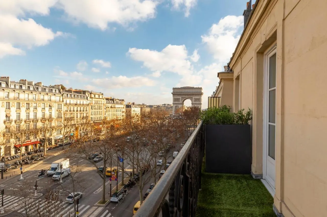 Hotel Montfleuri Parigi
