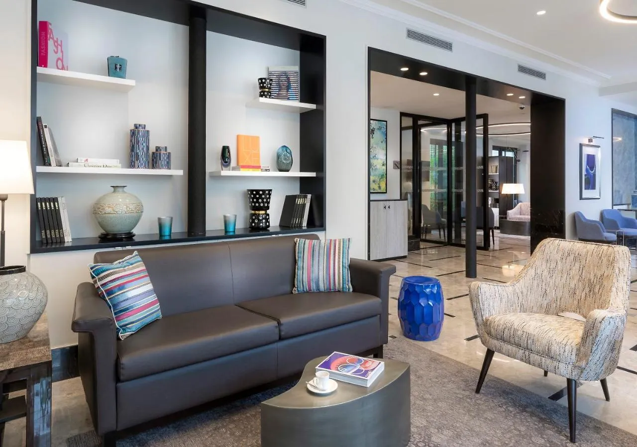 ****  Montfleuri Hotel Paris França